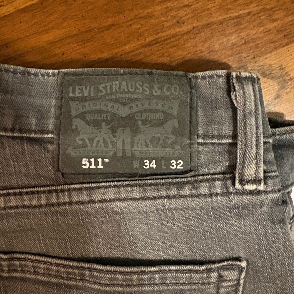 Levi's Charcoal Slim Straight Men's Jeans - Picture 4 of 5